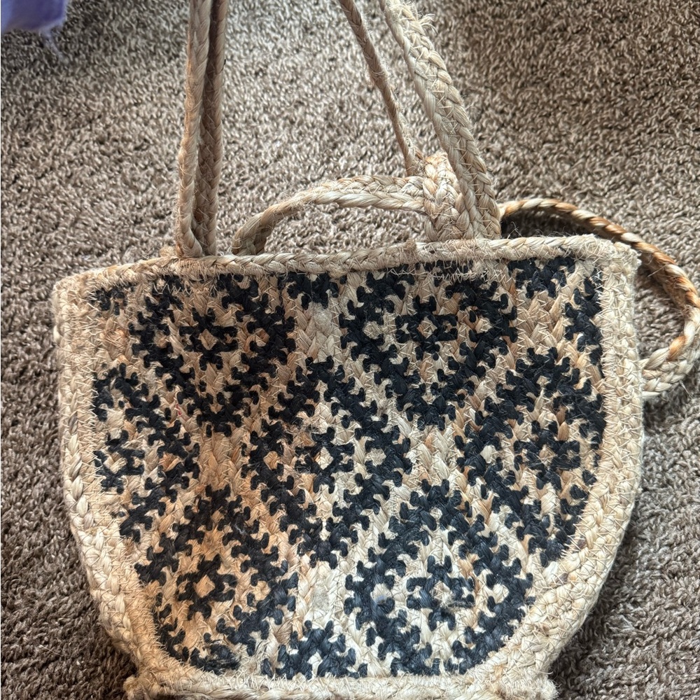 Lulus Woven Tote Bag - Picture 5 of 5